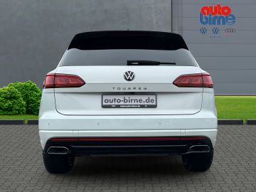 Volkswagen Touareg - 4