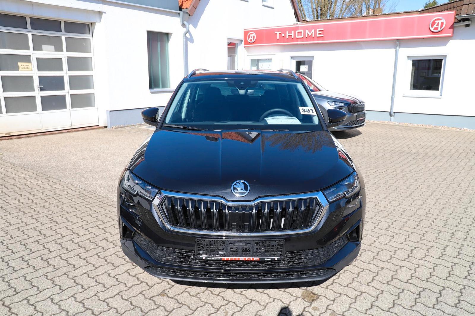 Skoda Karoq 130 Premium 150PS TSI DSG - Matrix/Navi...