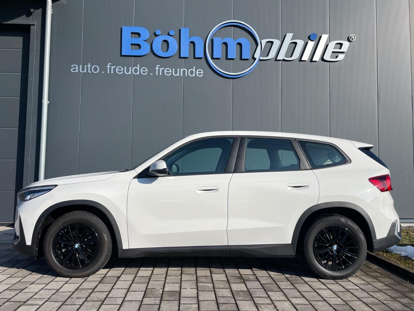 BMW iX1 20 eDrive/1. Hand/Kamera/AHK/SHZ