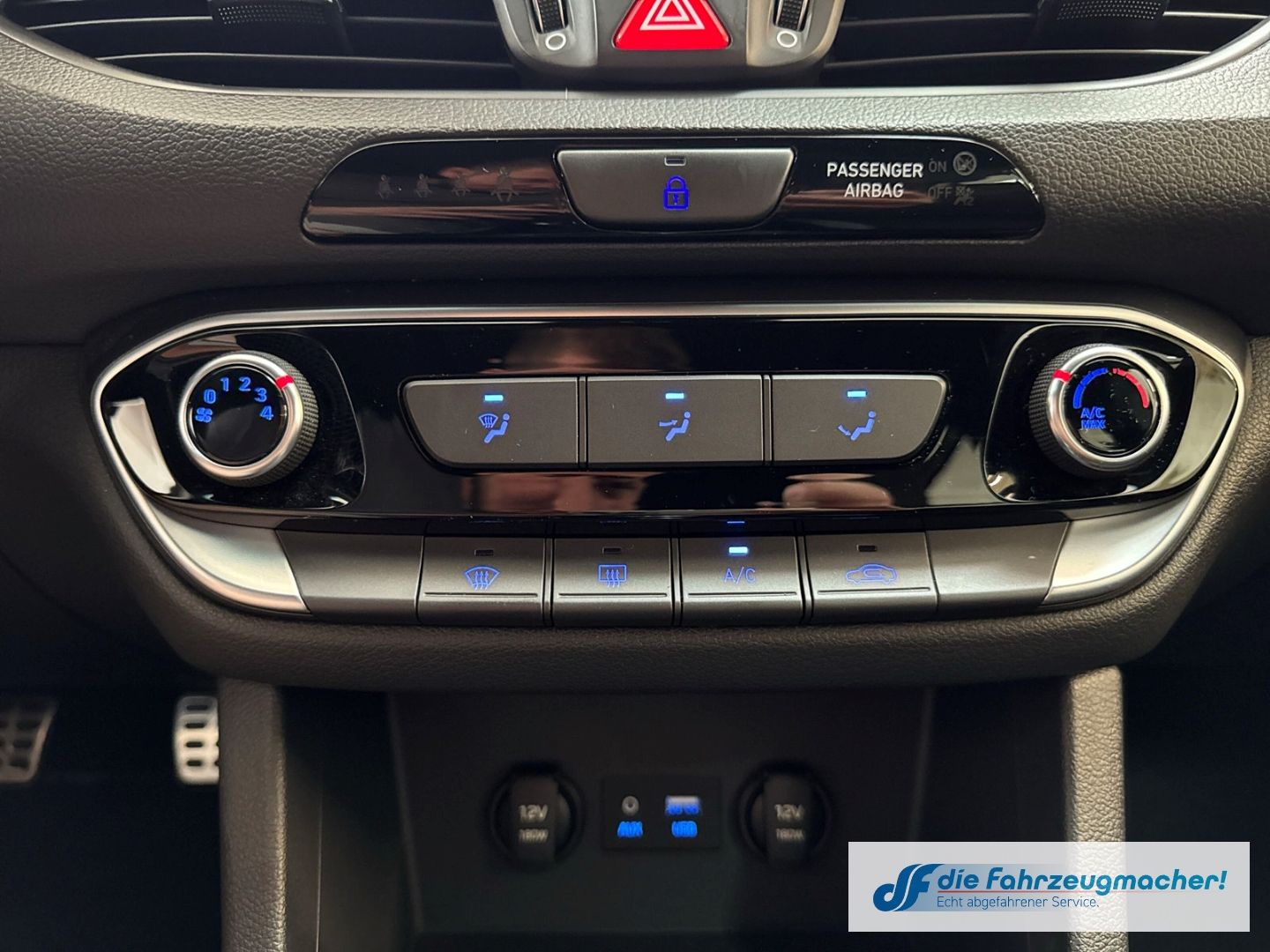 Fahrzeugabbildung Hyundai i30 N Line 1.4 T-GDI EU6d-T Sportpaket El. Panod