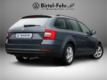Skoda Octavia Combi Ambition 1.5 TSI DSG 8-fach Bereif