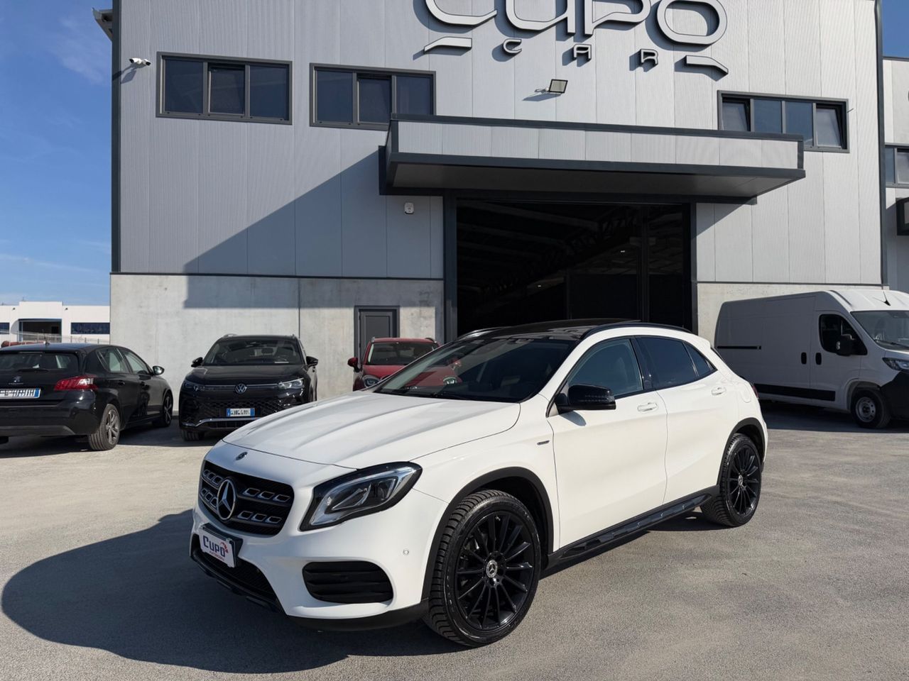 Mercedes-Benz Mercedes-benz GLA 200 d Automatic Premium Night  imagem 3