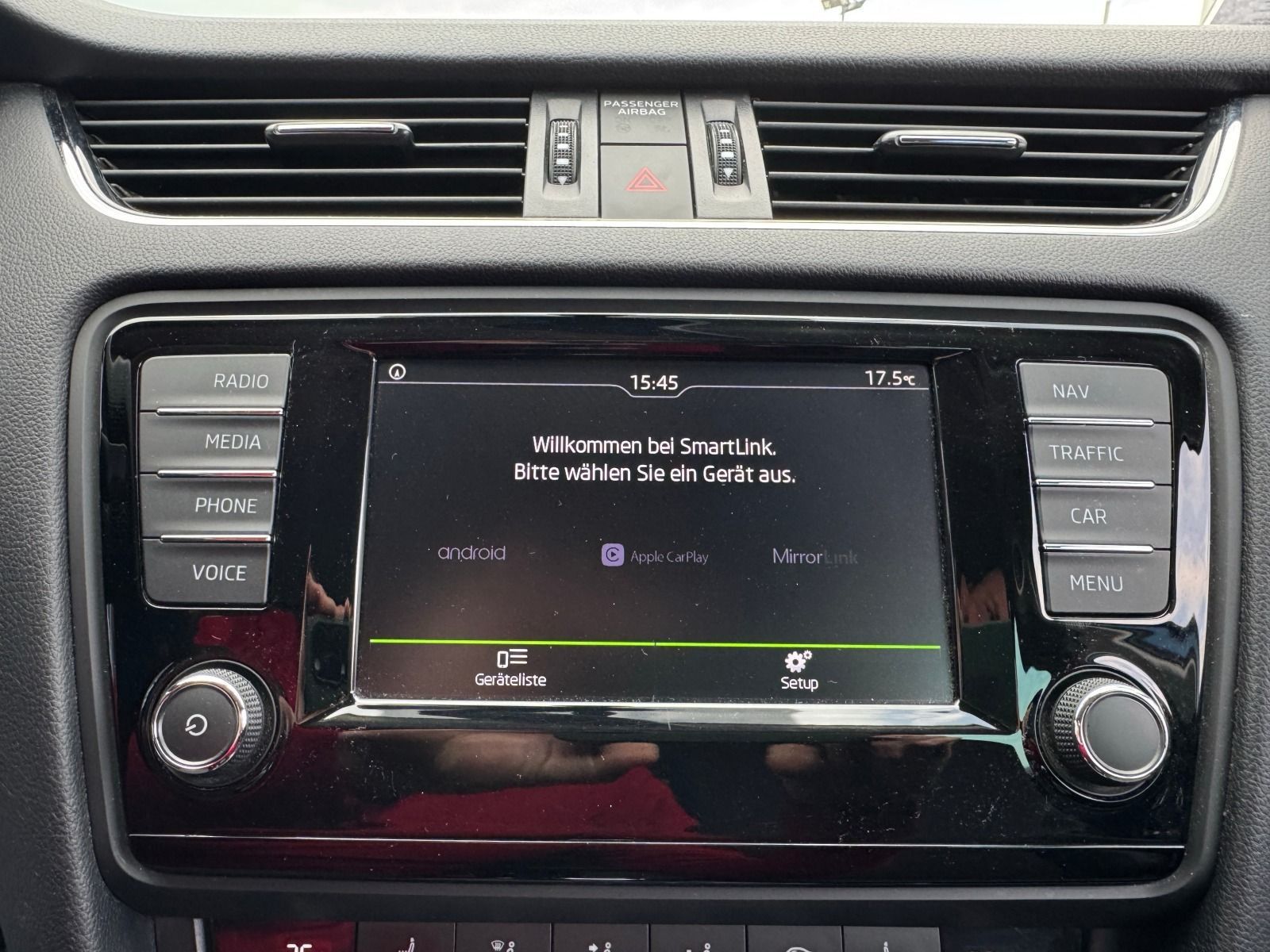 Fahrzeugabbildung SKODA Octavia Combi 2.0 TDI 150PS DSG*AHK*PDC*SmartLin