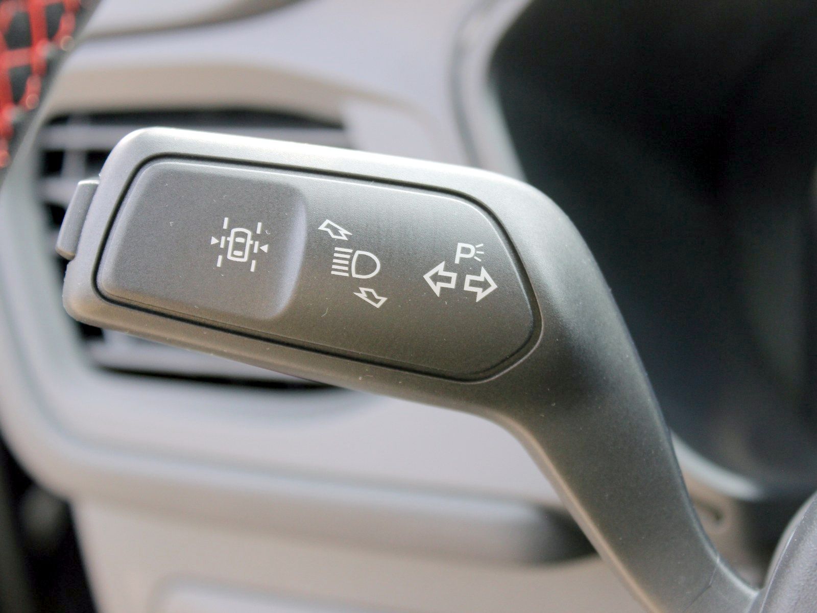 Fahrzeugabbildung Ford Kuga Plug-In Hybrid ST-Line X 2,5 Duratec