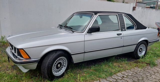 BMW Oldtimer BMW 316 Baur Cabrio EZ.07.1978 mi...