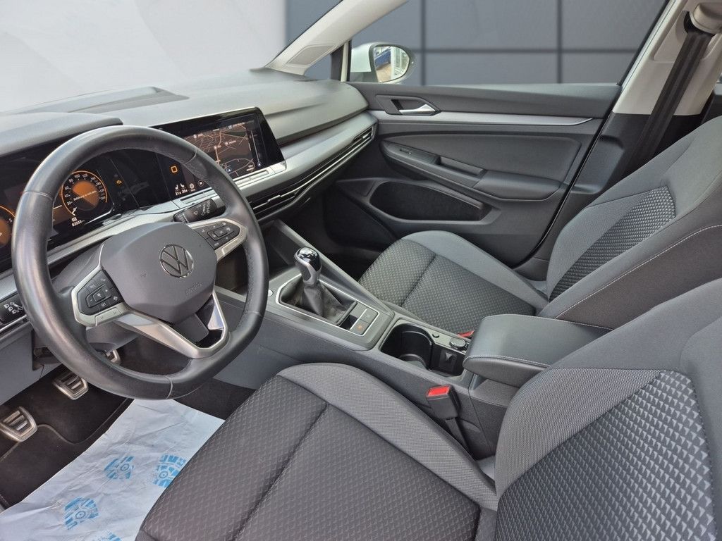 Golf VIII Variant 2.0 TDI Active *LED*NAVI*DAB*S