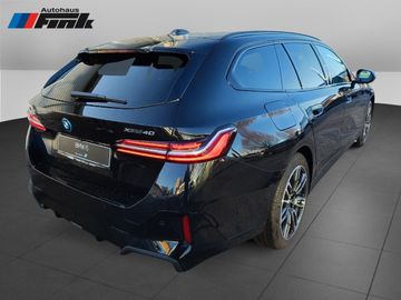 BMW i5 xDrive40 Touring M Sportpaket Head-Up DAB