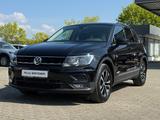 Volkswagen Tiguan United AHK KAMERA NAVI ACC CARPLAY - Volkswagen Tiguan UNITED mit Diesel-Antrieb