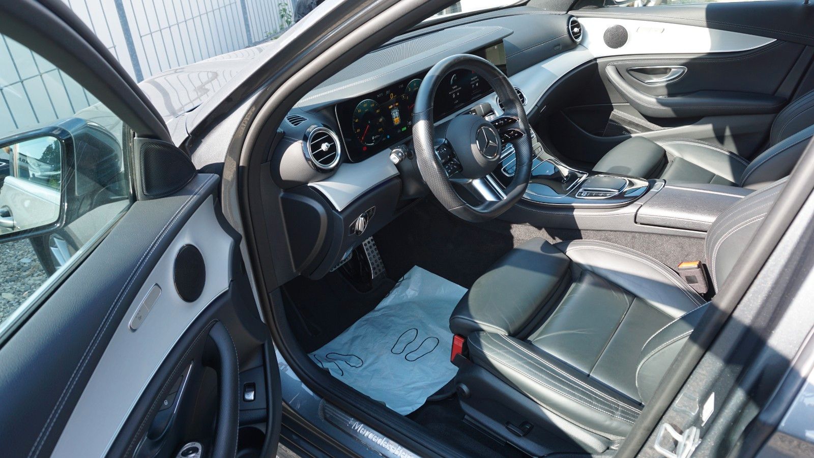 Fahrzeugabbildung Mercedes-Benz E 450 E T-Modell E 450 4Matic, AMG Line, Kamera