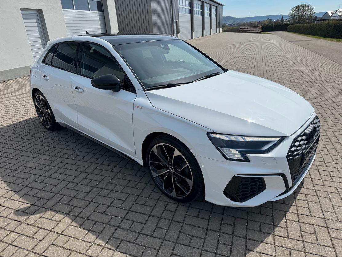 Audi A3 Sportback 40 TDI quattro S line Pano Matrix