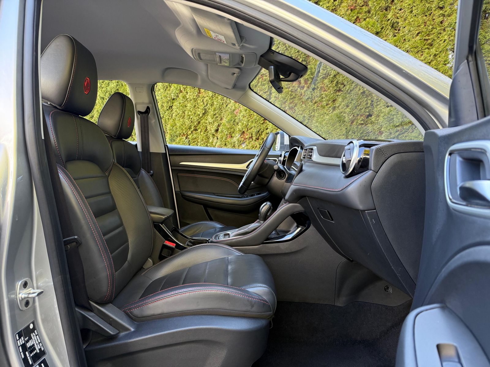 Fahrzeugabbildung MG ZS 1.5VTi Aut. Luxury LEDER+LED+NAV+SHZ+KAM+ACC+