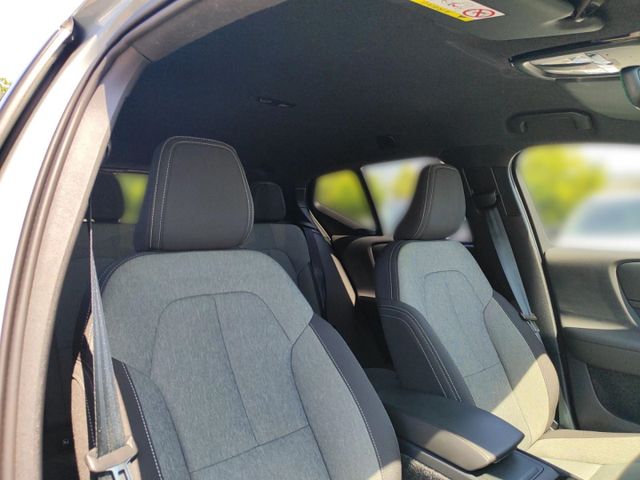 VOLVO XC 40 (Bild 26 von Array)