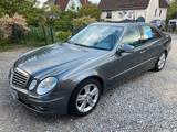 Mercedes-Benz E 230 AVANTGARDE W211 - Mercedes-Benz W211