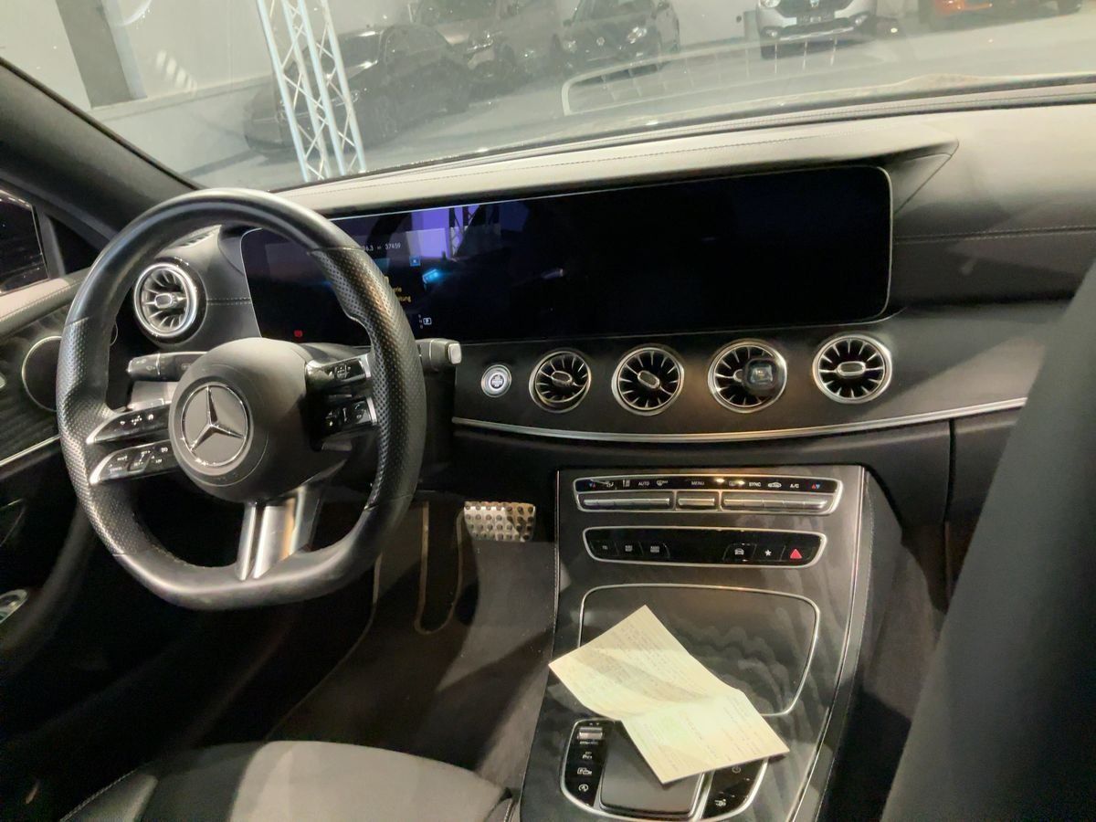 Fahrzeugabbildung Mercedes-Benz E 400 d 4M Cpé AMG Night LED Kamera DL Totwinkel