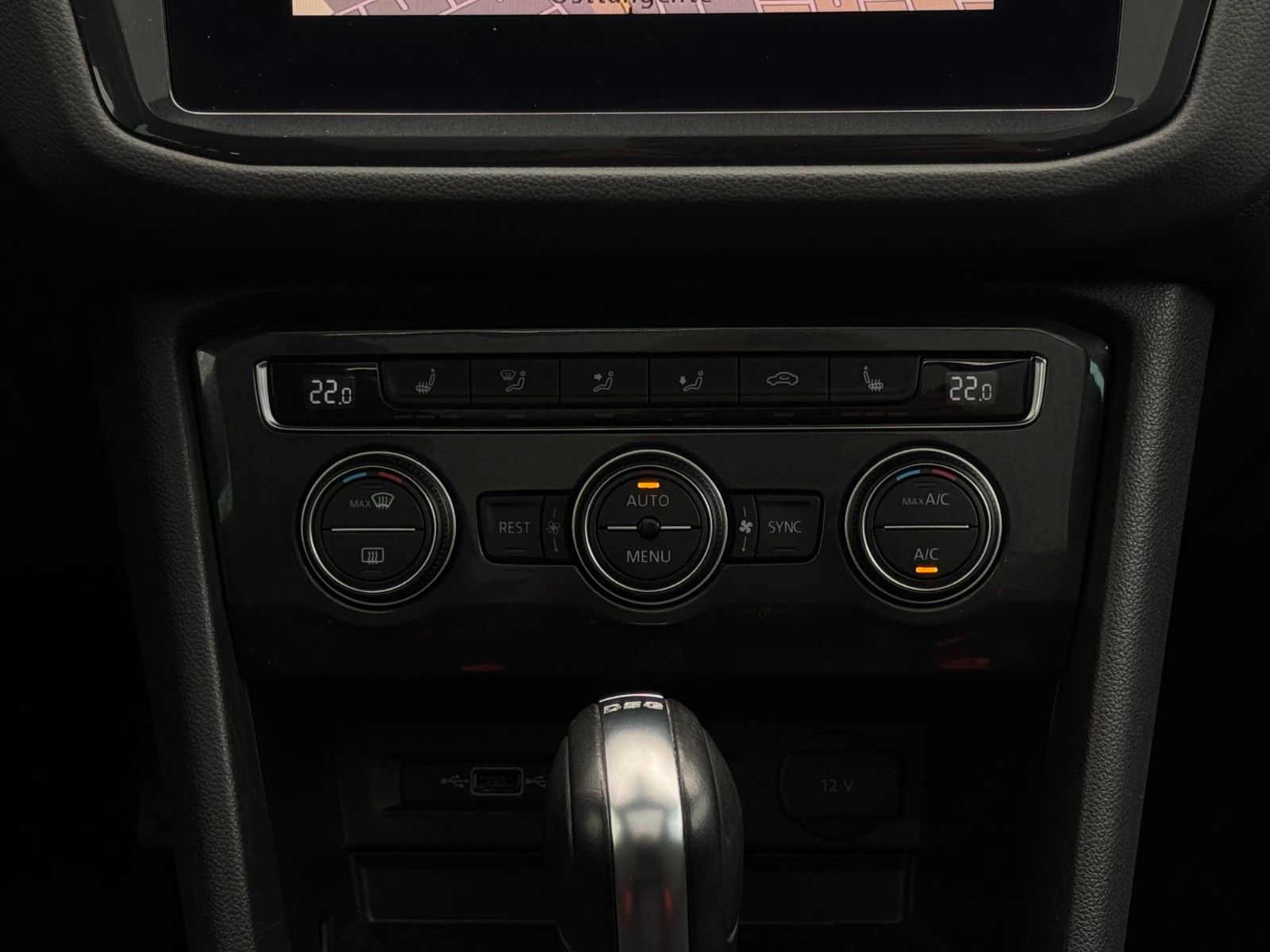 Fahrzeugabbildung Volkswagen Tiguan 2.0 TSI Hgl. 4M Alcan Pano Dynaudio 360°