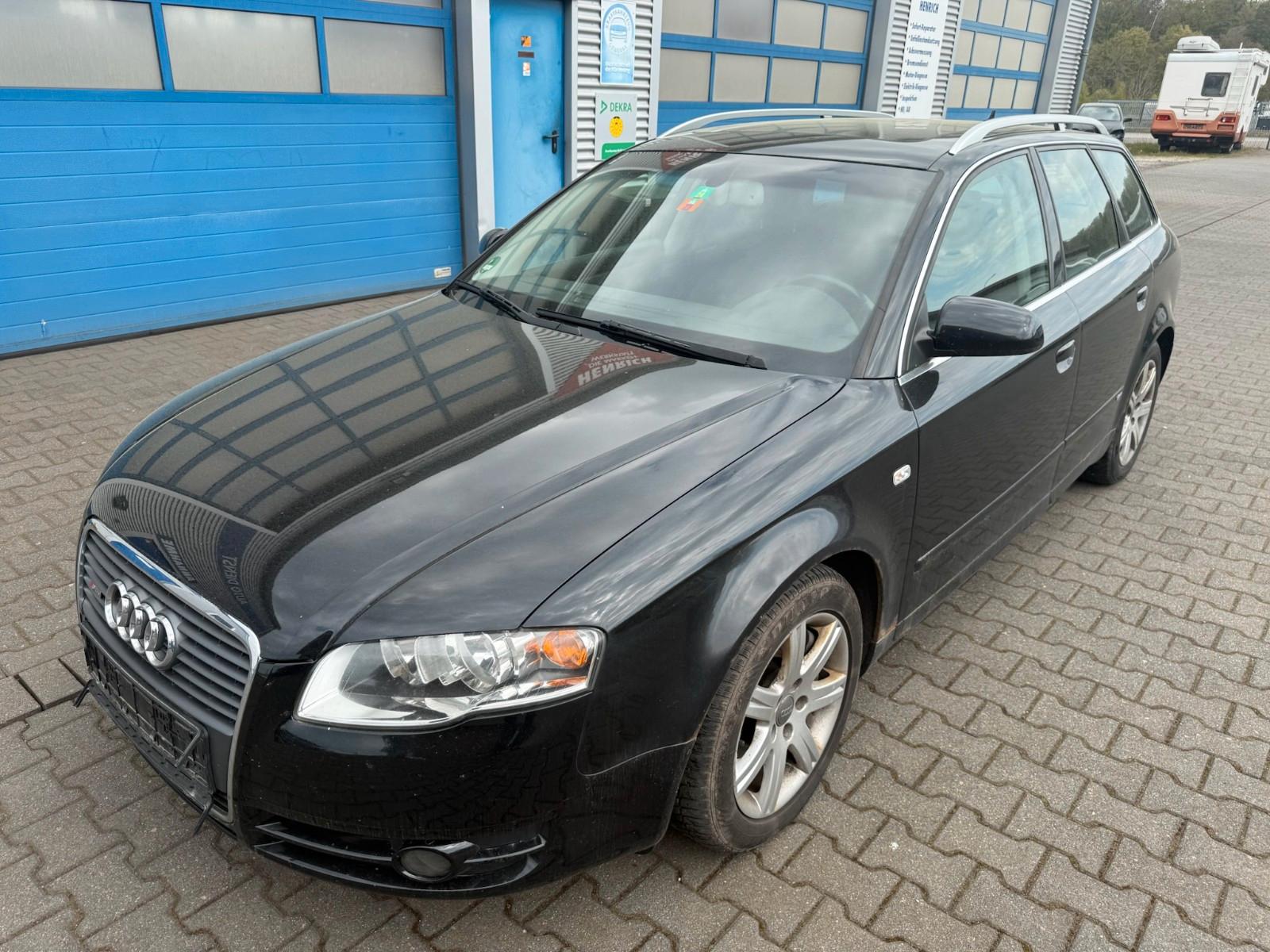 Audi A4 Avant 2.7 TDI S-LINE Bose Klima PDC SHZ Navi