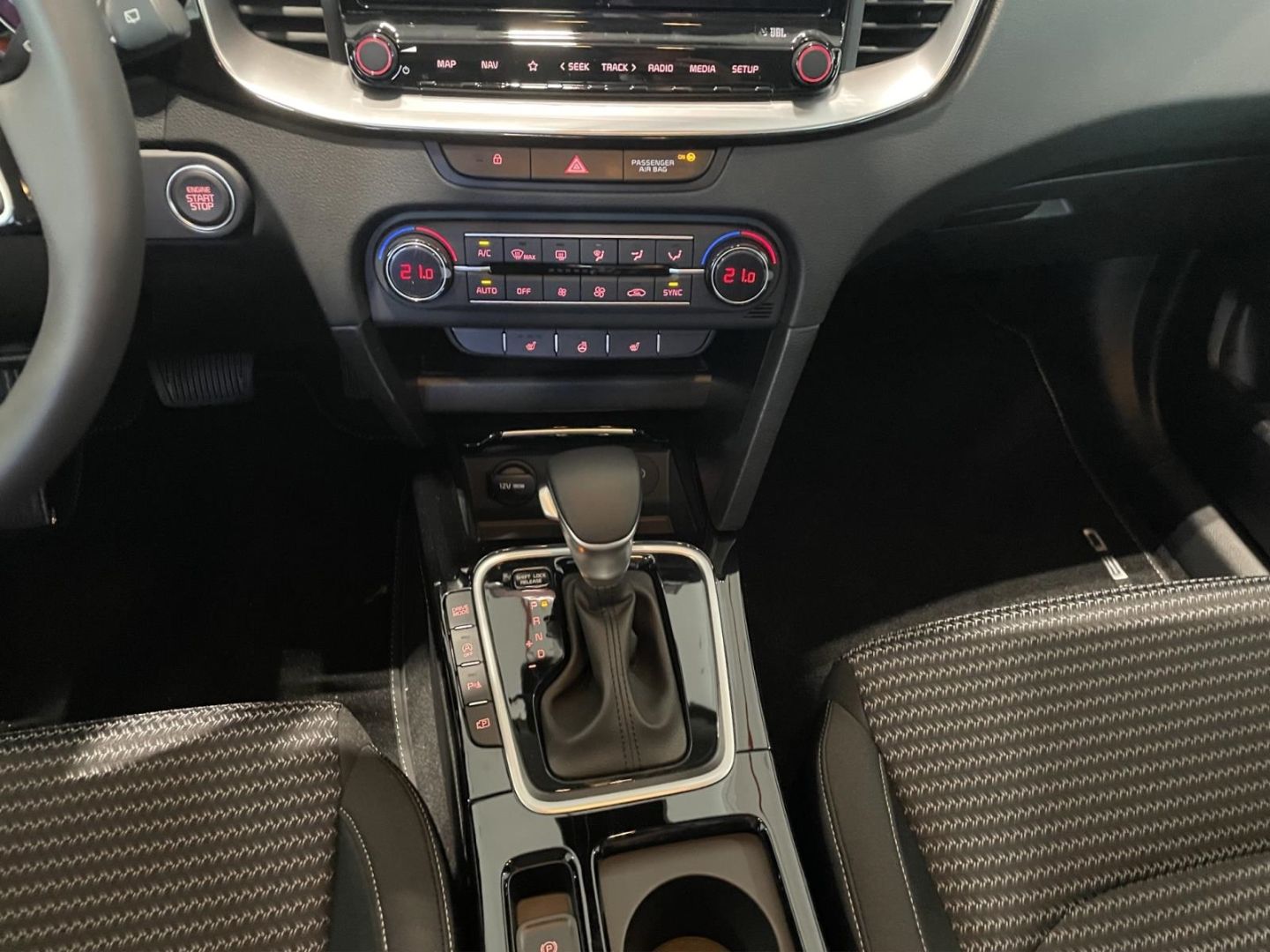 Fahrzeugabbildung Kia Ceed Ultimate Edition LED Kamera SpurhaltASS DAB