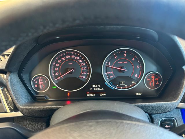 MYAUTOCENTER – Gebraucht- und Jahreswagen mit Werkstattservice in Pfaffenhofen BMW 320 d Sport Line *LED*PDC*Navi*