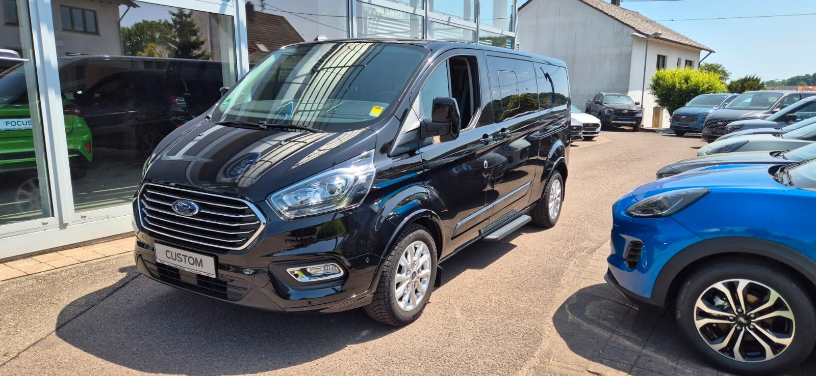 Ford Tourneo Custom L2 Automatik 150PS 9-Sitzer