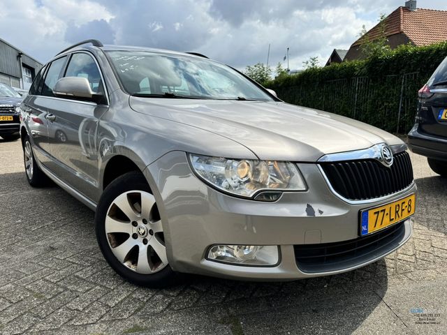 Skoda Superb kombi 1.8TSI 161pk DSG Business Line Navi