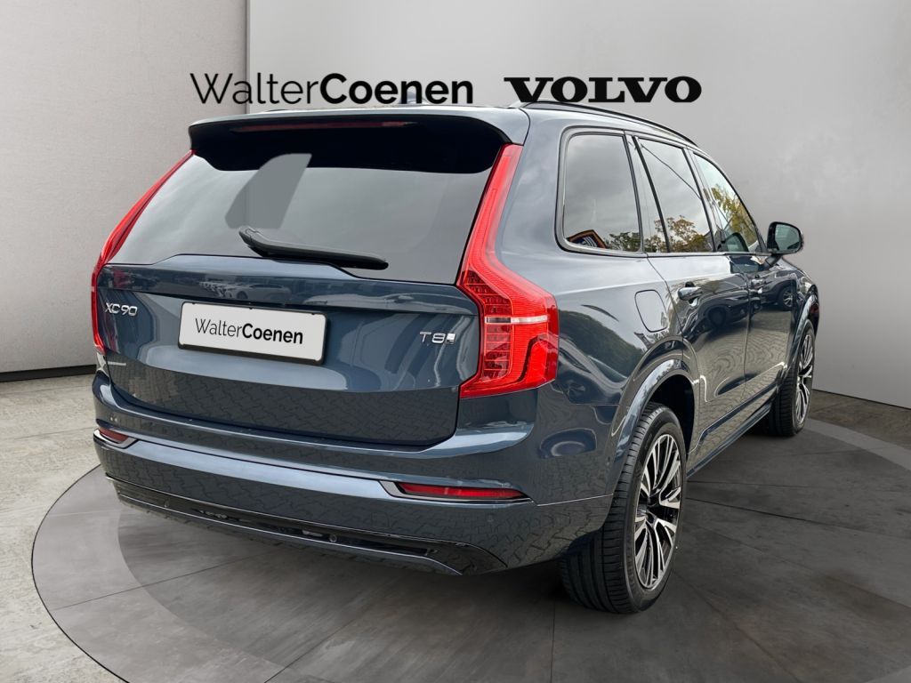 VOLVO XC90 T8 AWD Plug-in Hybrid Ultra Dark 360° AHK s VOLVO XC90 T8 AWD Plug-in Hybrid Ultra Dark 360° AHK s
