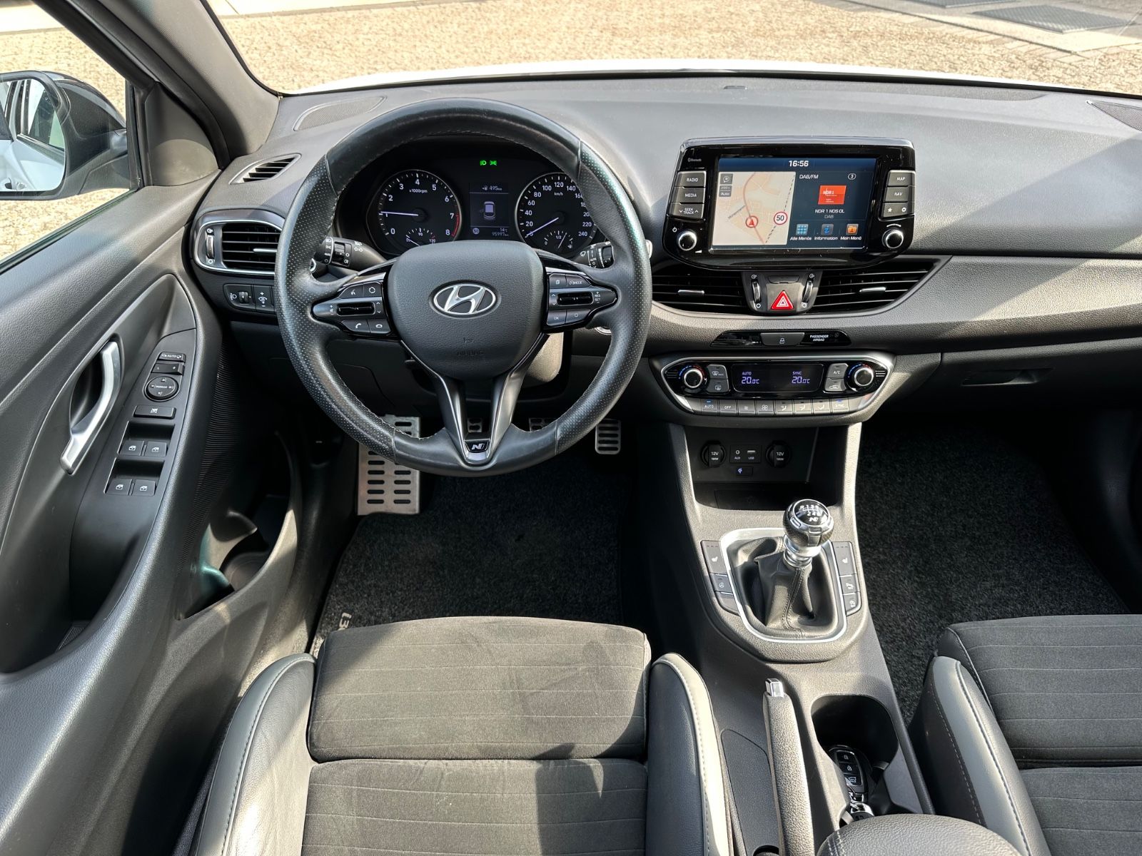 Fahrzeugabbildung Hyundai i30 1.0 T-GDI N Line Pano/Navi/LED/Carplay