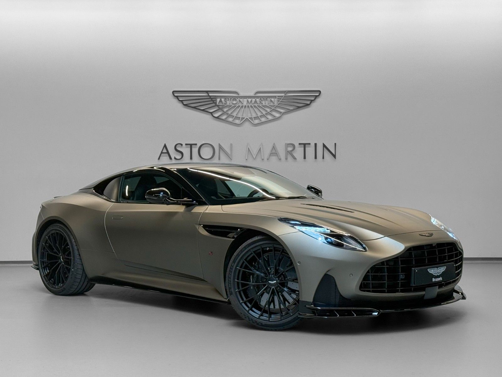 Aston Martin NEW DB12 S Coupe | FULL OPTION