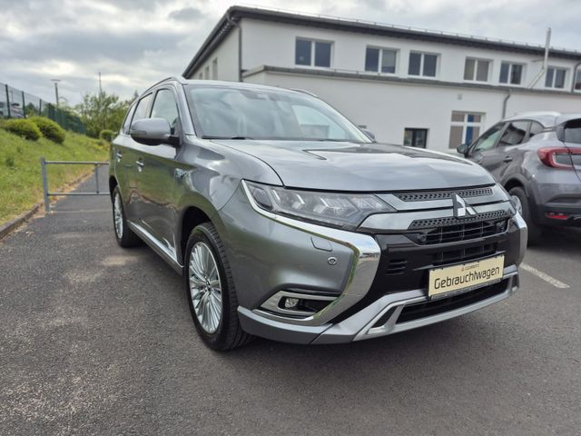 Mitsubishi Outlander PHEV Top 4WD