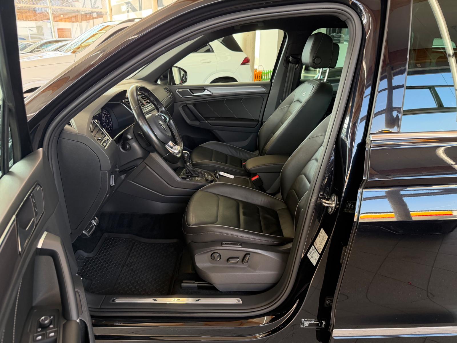 Volkswagen Tiguan 2.0TDI DSG 4M R-Line LED ACC PANO VIRTUA