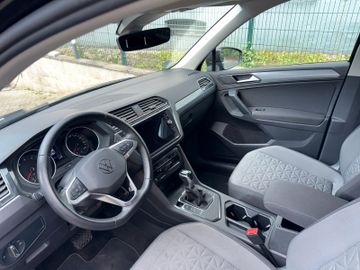 Volkswagen Tiguan - 2
