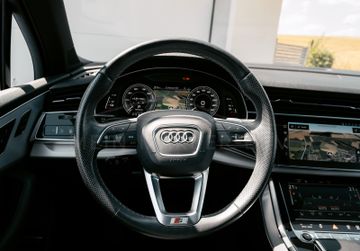 Audi Q7 - 3