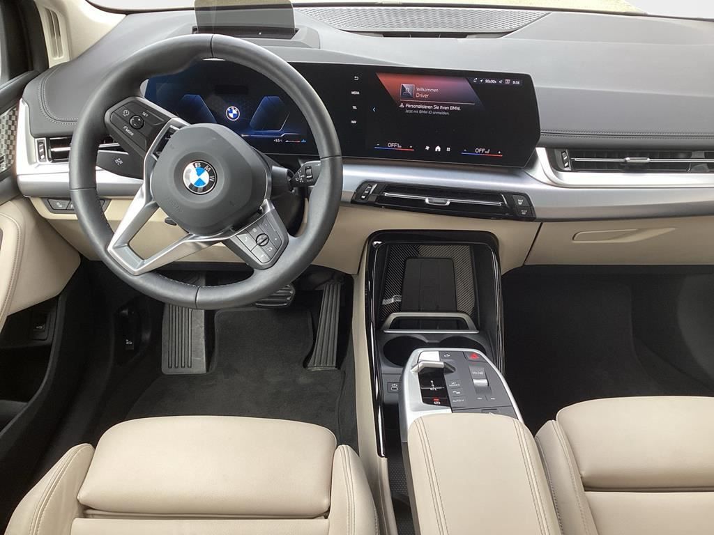BMW 223 Active Tourer - Bild 12