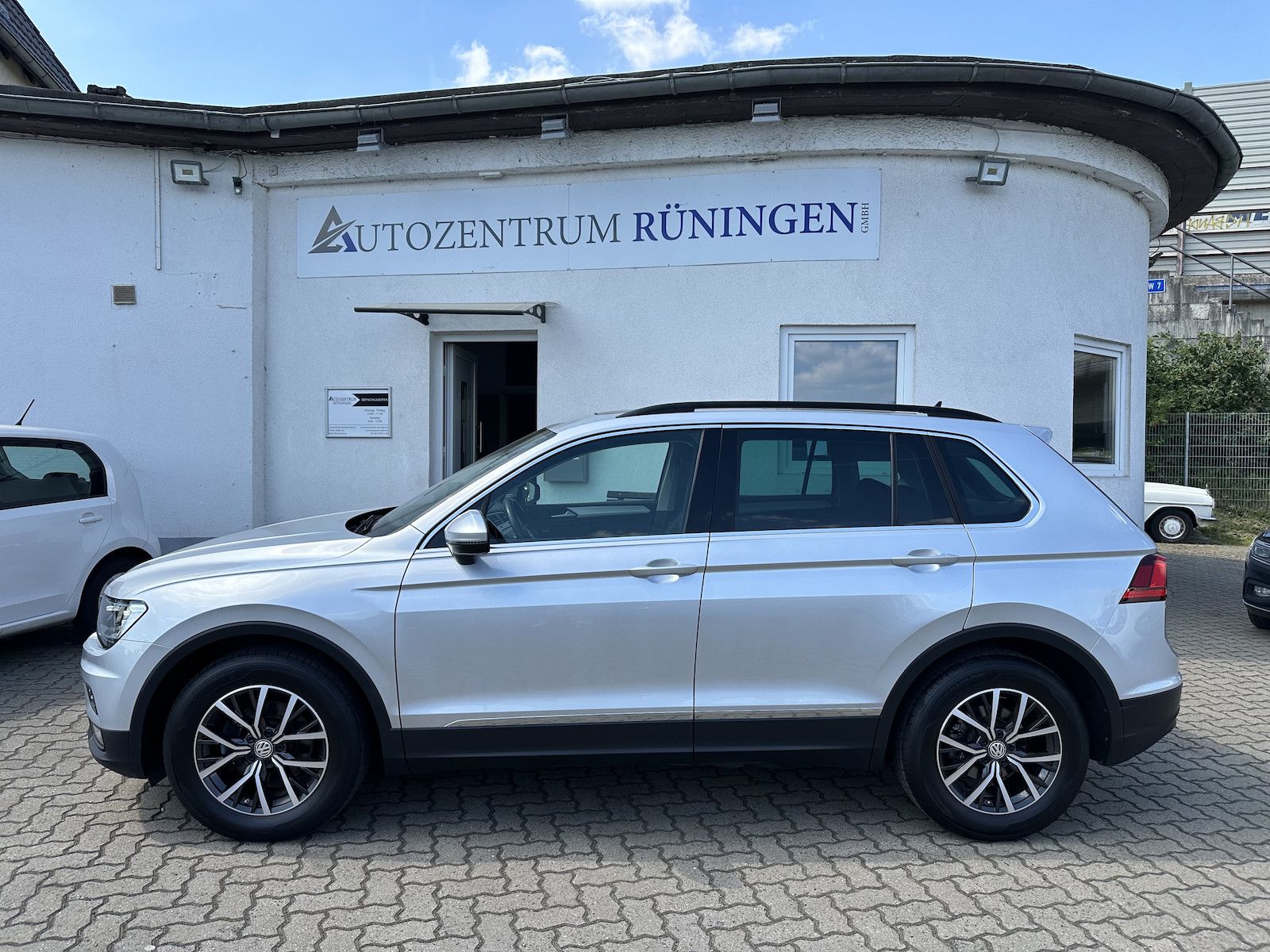 Volkswagen Tiguan Comfortline BMTStartStop*Pano*Digit.Tacho imagem 2