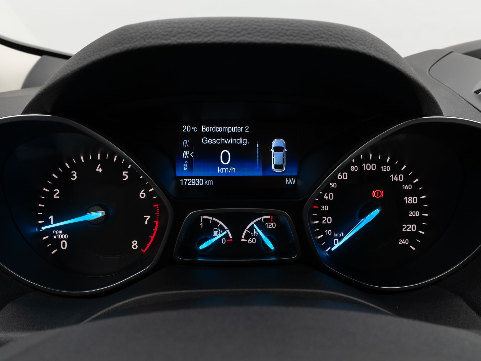 Fahrzeugabbildung Ford Kuga Trend AHK Sitzhzg PDC Tempomat 8Fach