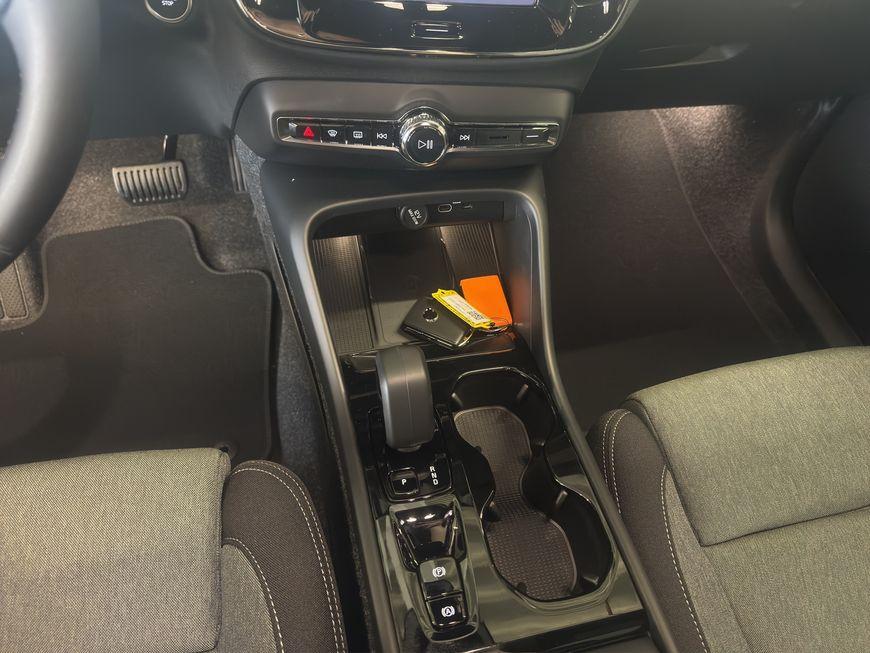 Volvo XC40 B3 B DKG Plus Dark 120 kW, 5-türig