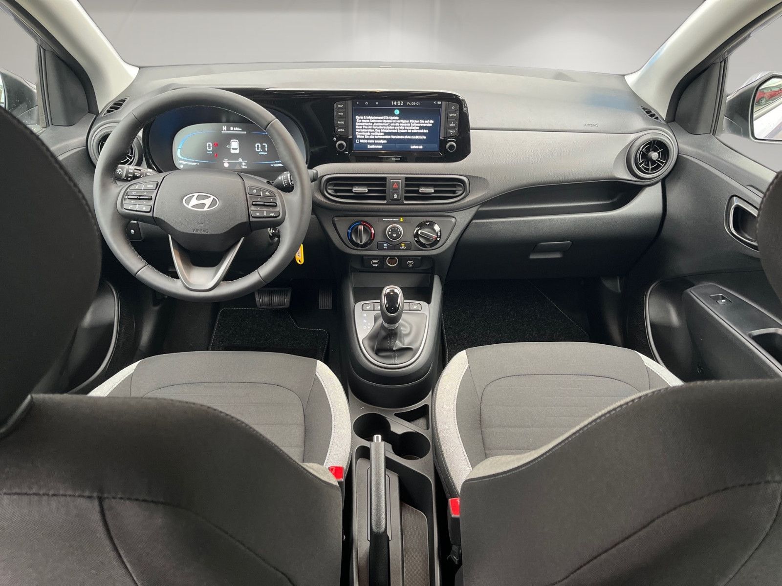 Fahrzeugabbildung Hyundai i10 FL 1.0 Benzin A/T Trend SHZ LHZ RFK NAVI