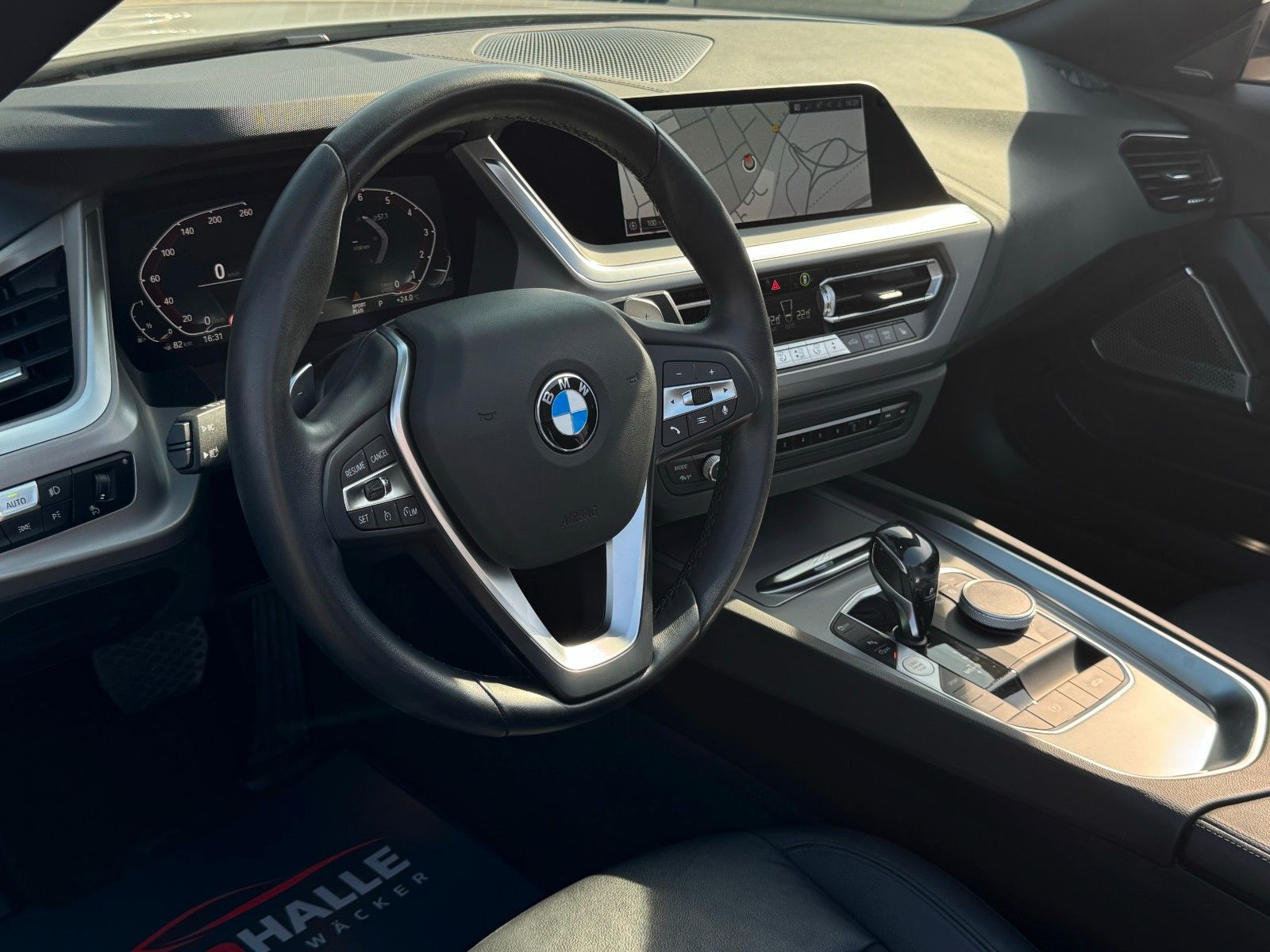Fahrzeugabbildung BMW Z4 sDrive20i Aut. Advantage Tempo. H&K PDC SHZ