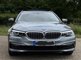 BMW 520d Touring A - NAVI/KAMERA/AHK/PANO - BMW 520 von privat