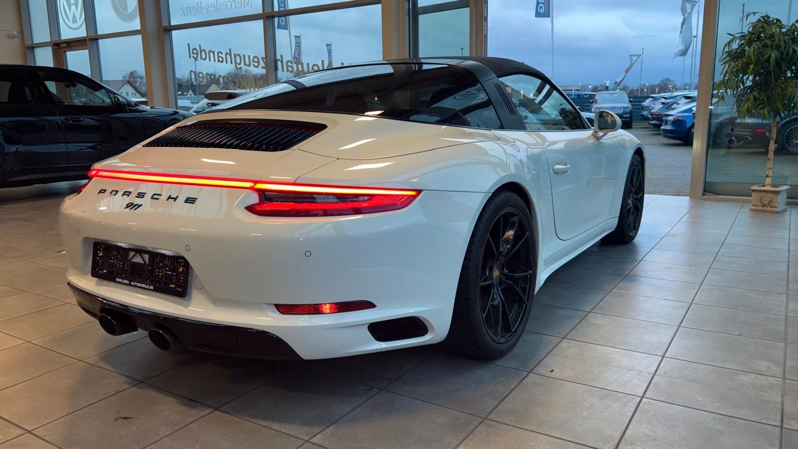 Fahrzeugabbildung Porsche 991/911 Targa 4 SAGA Sport Chrono