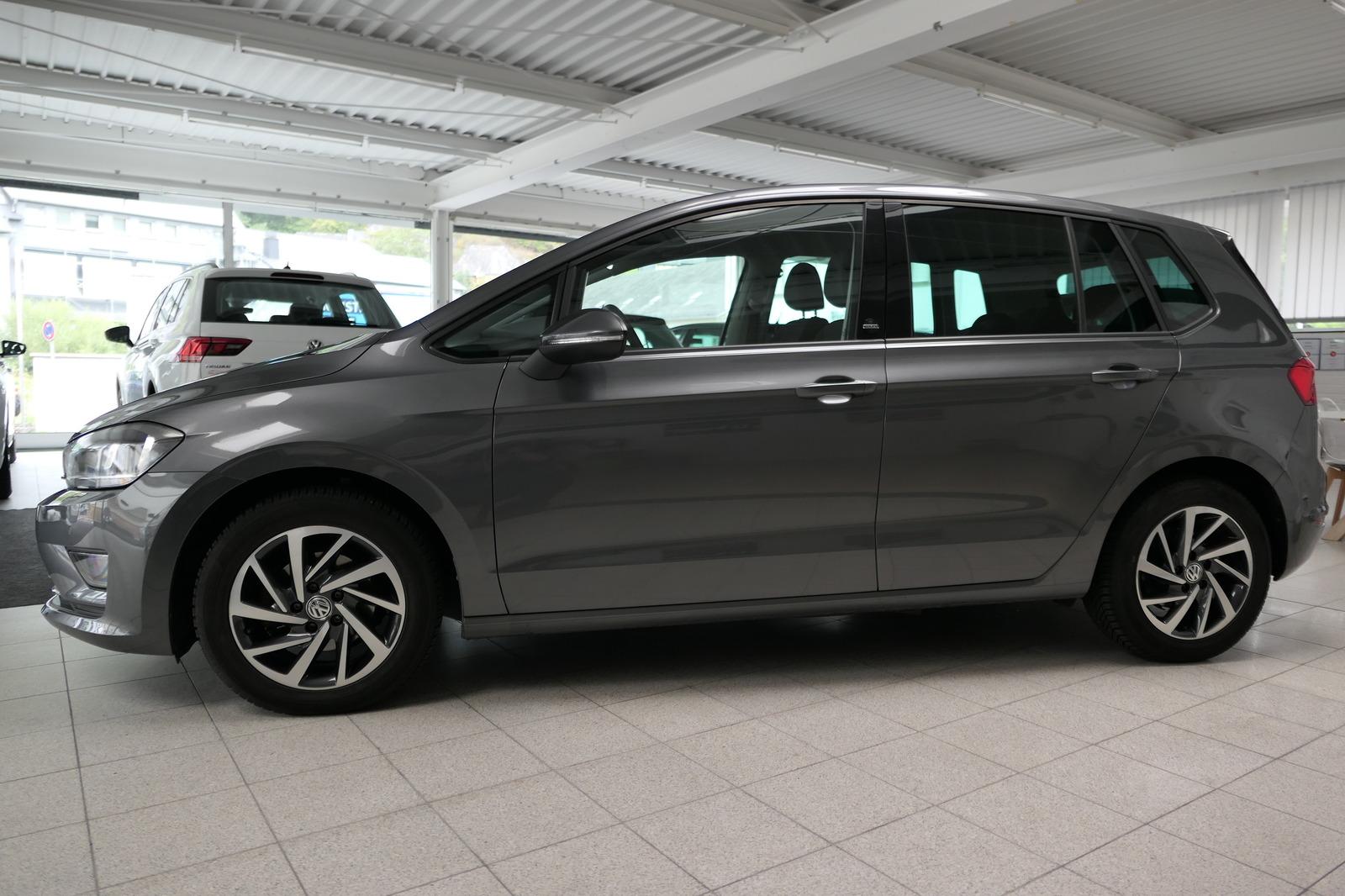 Volkswagen Golf Sportsvan DSG Sound 45000 km! 1.Hand!