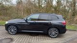 BMW X3 xDrive30e M SPORT AT M SPORT - BMW X3 mit Hybrid-Antrieb: Schwarz