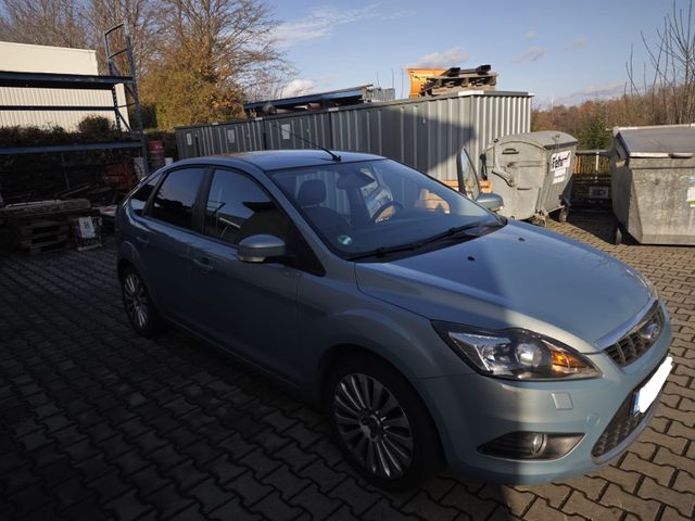 Ford Focus 1,6 Ti-VCT Titanium Titanium