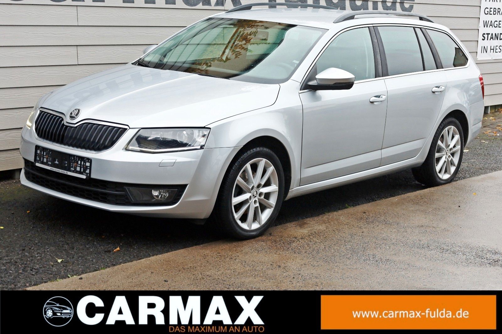 Fahrzeugabbildung SKODA Octavia Combi Elegance,T.Leder,Navi,Xenon,Alu+WR