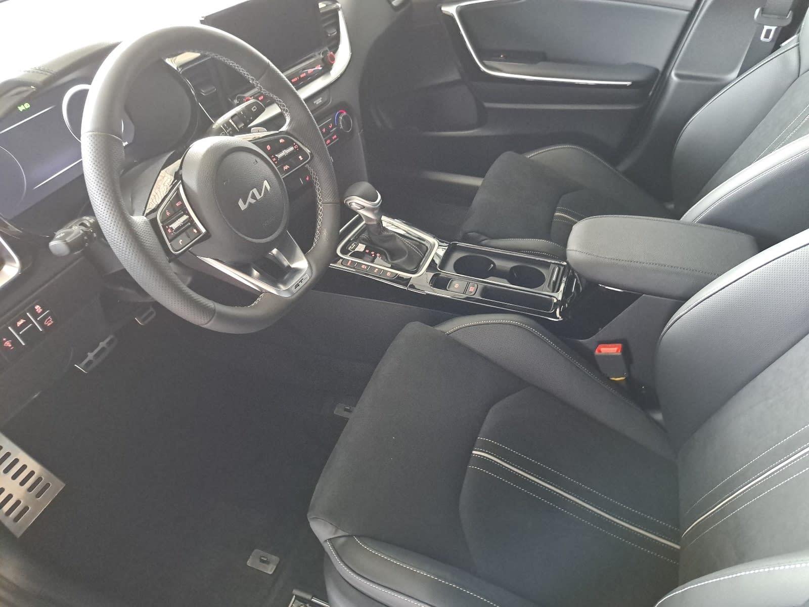 Kia CEED SW 1.5 T-GDI DCT7 GT-LINE TECHNOLOGIE LEDER