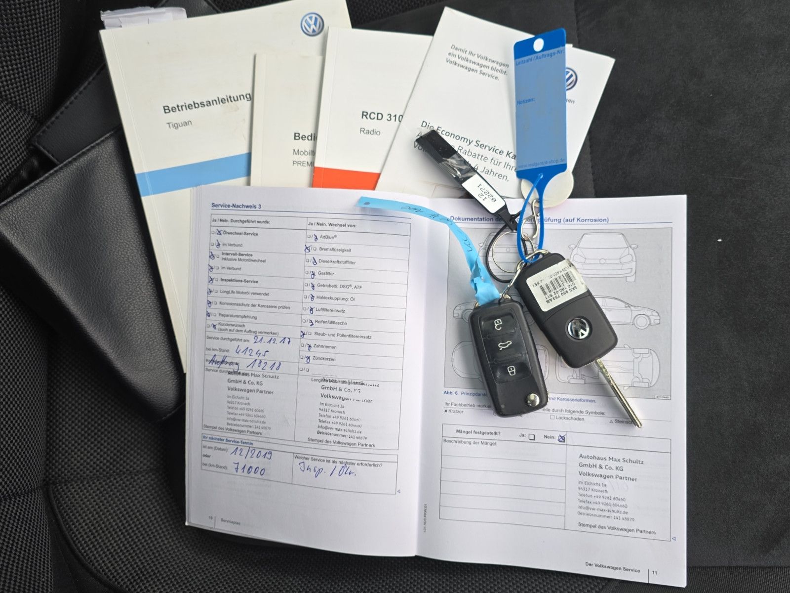 Fahrzeugabbildung Volkswagen Tiguan Sport & Style 4Motion+1.HAND+AUTOMATIK