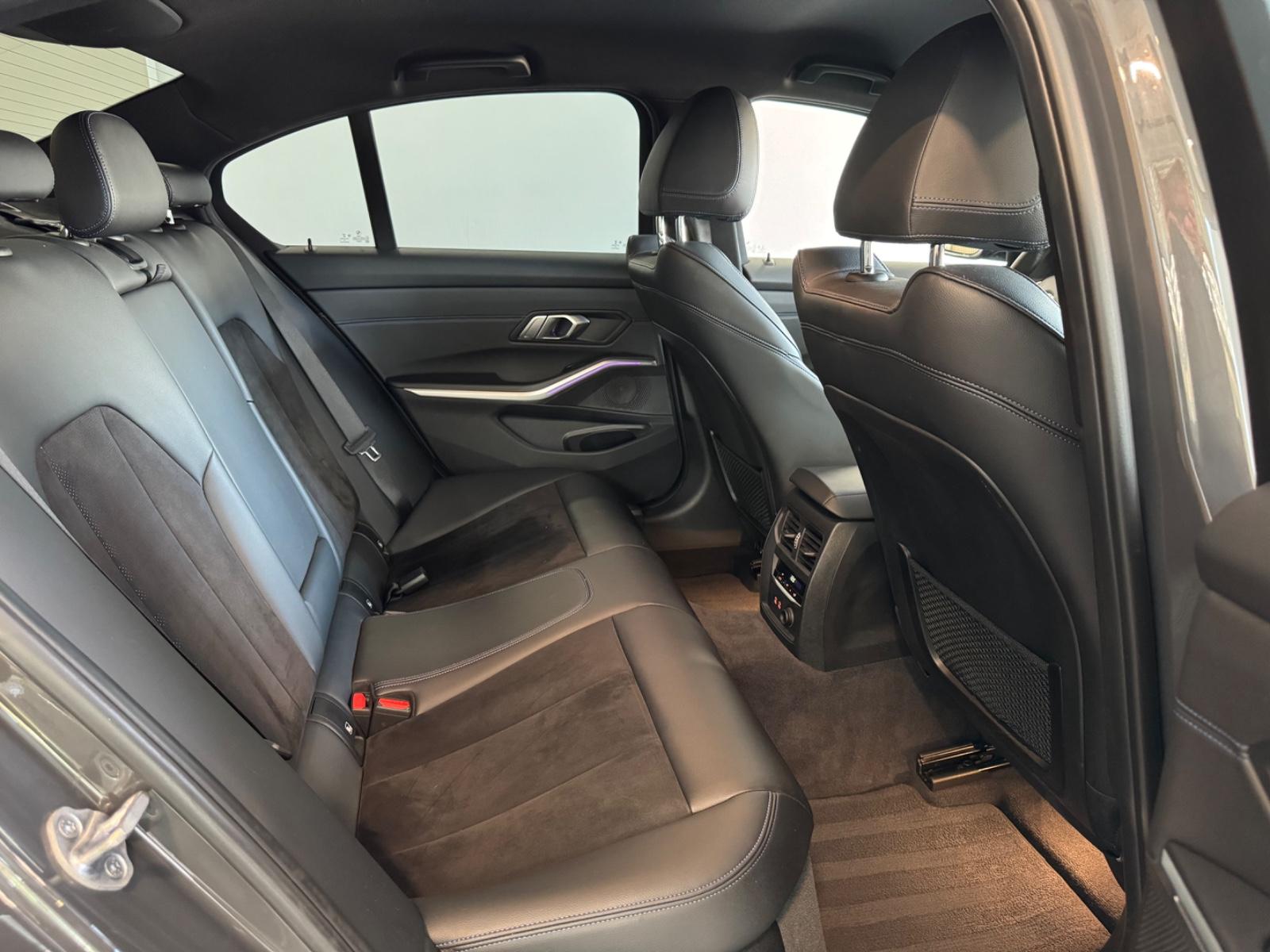BMW M340i *LED/KAMERA/ACC/DRV-ASSIST/KEYLESS/DEUTSCH