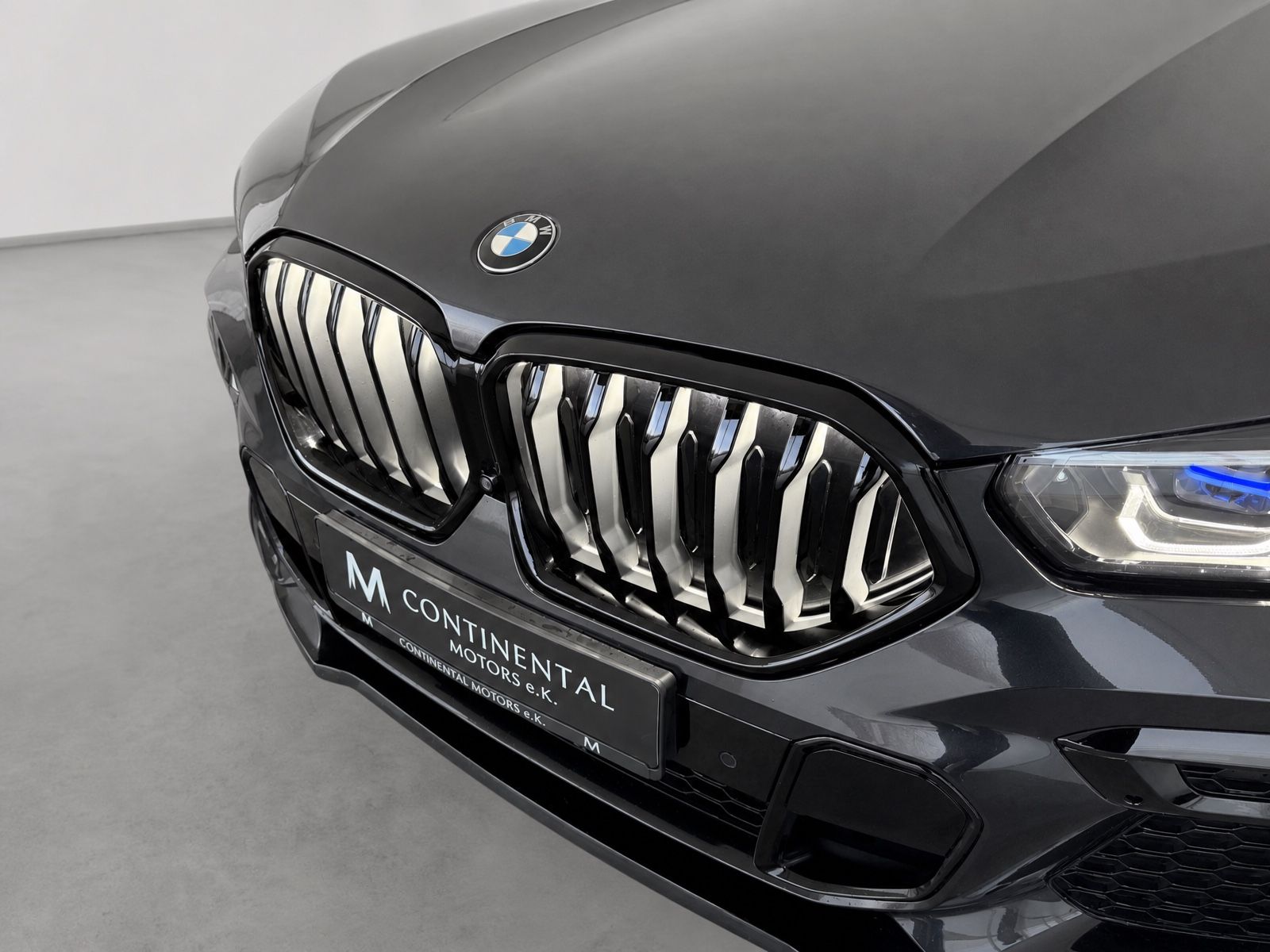BMW X6 X6 M50 i*Hamann Optik* Bowers & Wilkins*Laeser*, Ansicht 4