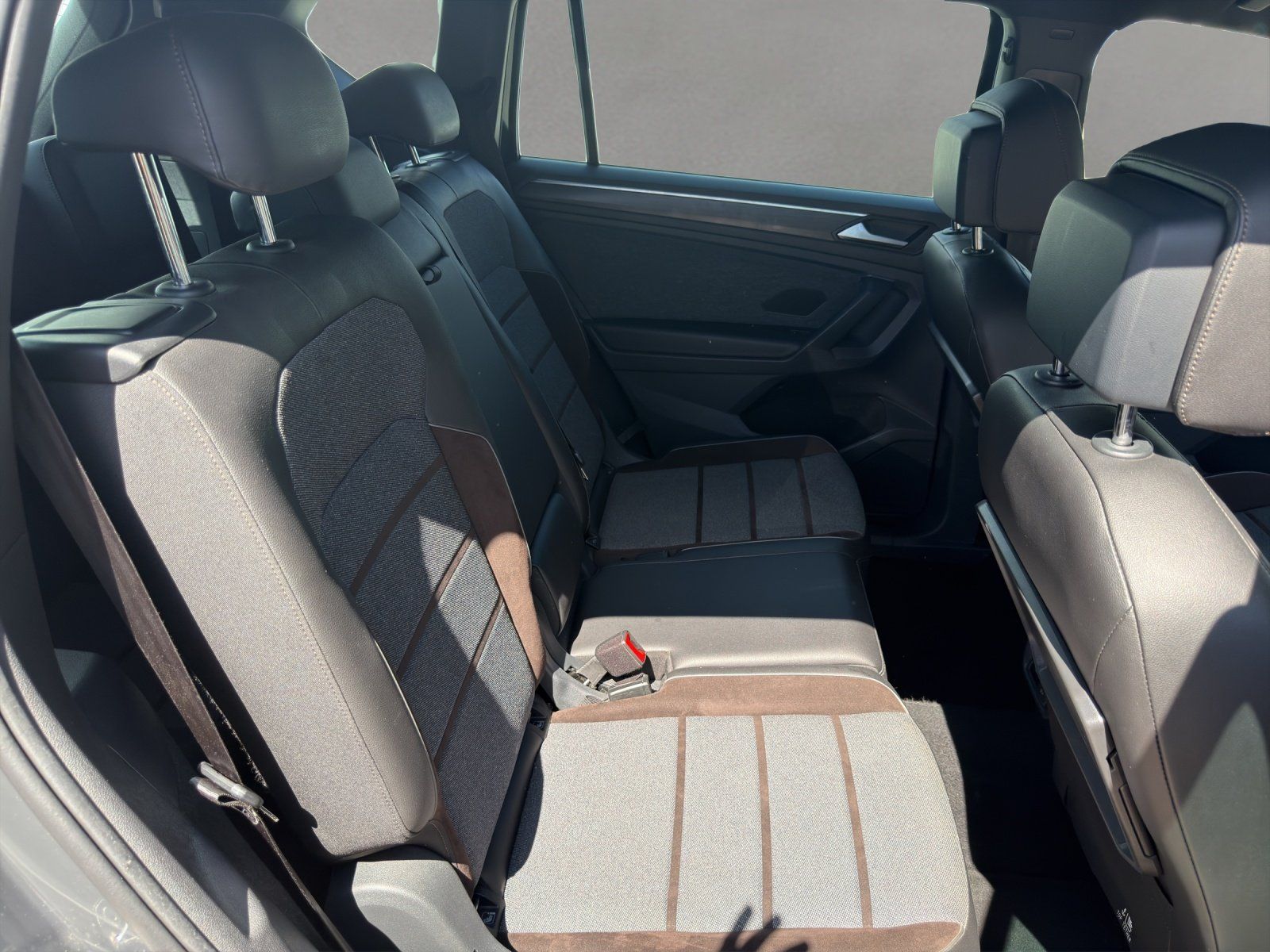 Fahrzeugabbildung SEAT Tarraco 1.5 TSI ACT Xcellence 7Sitzer/Navi/PDC