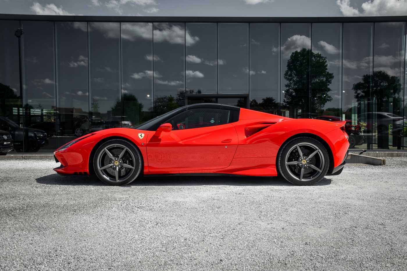 Ferrari F8 Spider V8 Only 9500 KM! Extended Warranty FUL imagem 3