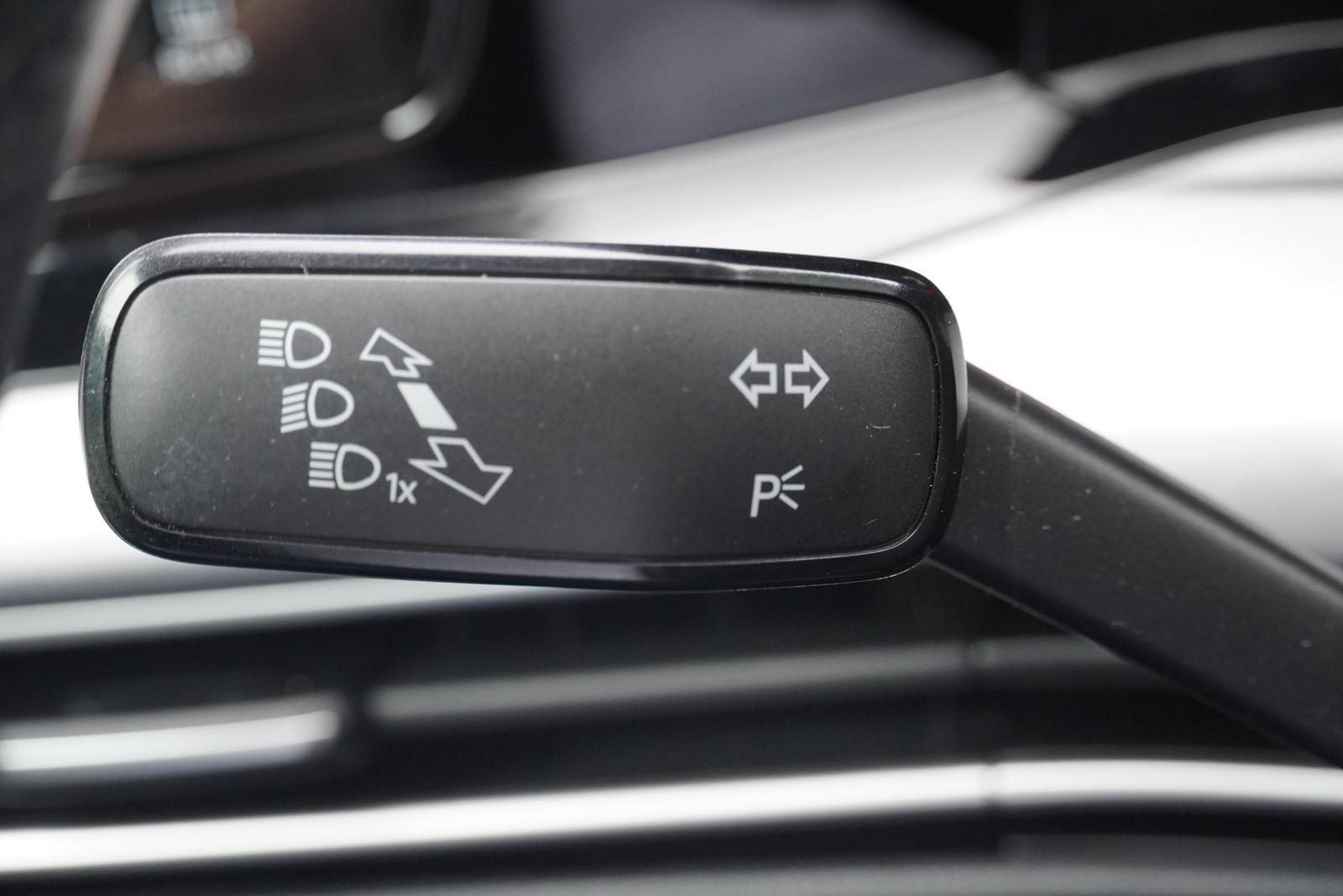Volkswagen Golf VIII 1.5 TSI Life LED ACC Spurhalte, миниатюра 18
